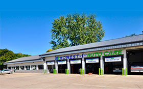 Outside Area #1 | Honest-1 Auto Care Owatonna